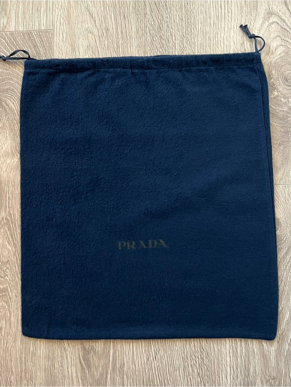 Prada dust bag (C429)